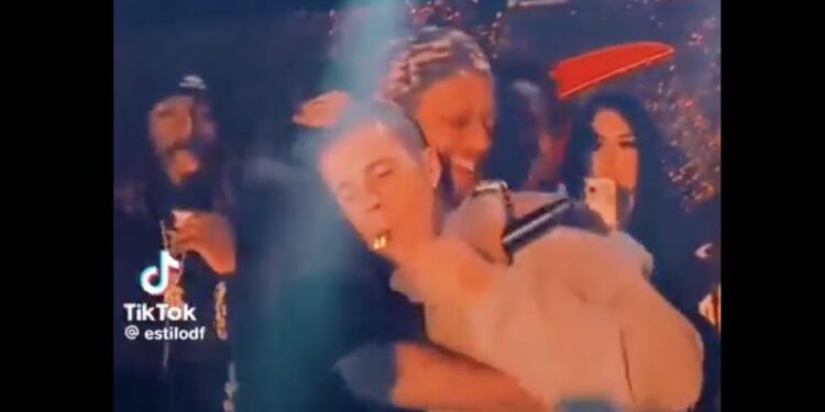 Justin Bieber Looks ‘Inebriated’ At Coachella