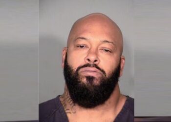 Suge Knight: ‘Diddy Definitely Should Walk’