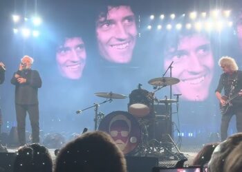 Queen Accused Of Using Backing Tracks