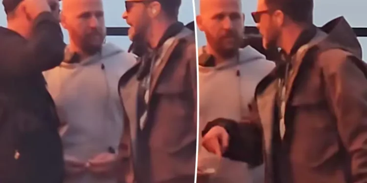 Justin Timberlake Screams At Crew Onstage