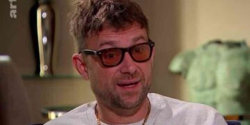 Blur Singer Admits To Getting High Singing