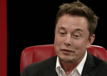 Elon Musk Slams Billie Eilish With Insult