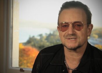 U2 Singer Convinces Oasis To Turn Down Offer