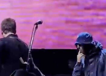 Ex-Oasis Drummer Calls Out Fight Rumors