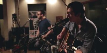 Arctic Monkeys Ends Feud Rumors